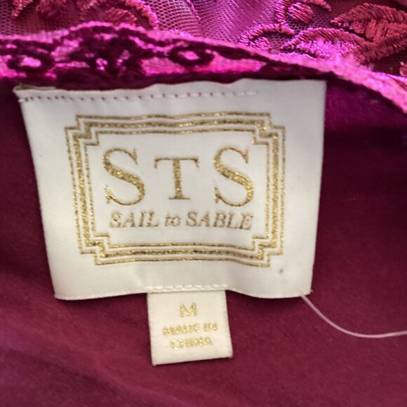 Sail To Sable Size Medium Lace Embroidered Dress Lined Short‎ Sleeves - Picture 2 of 10